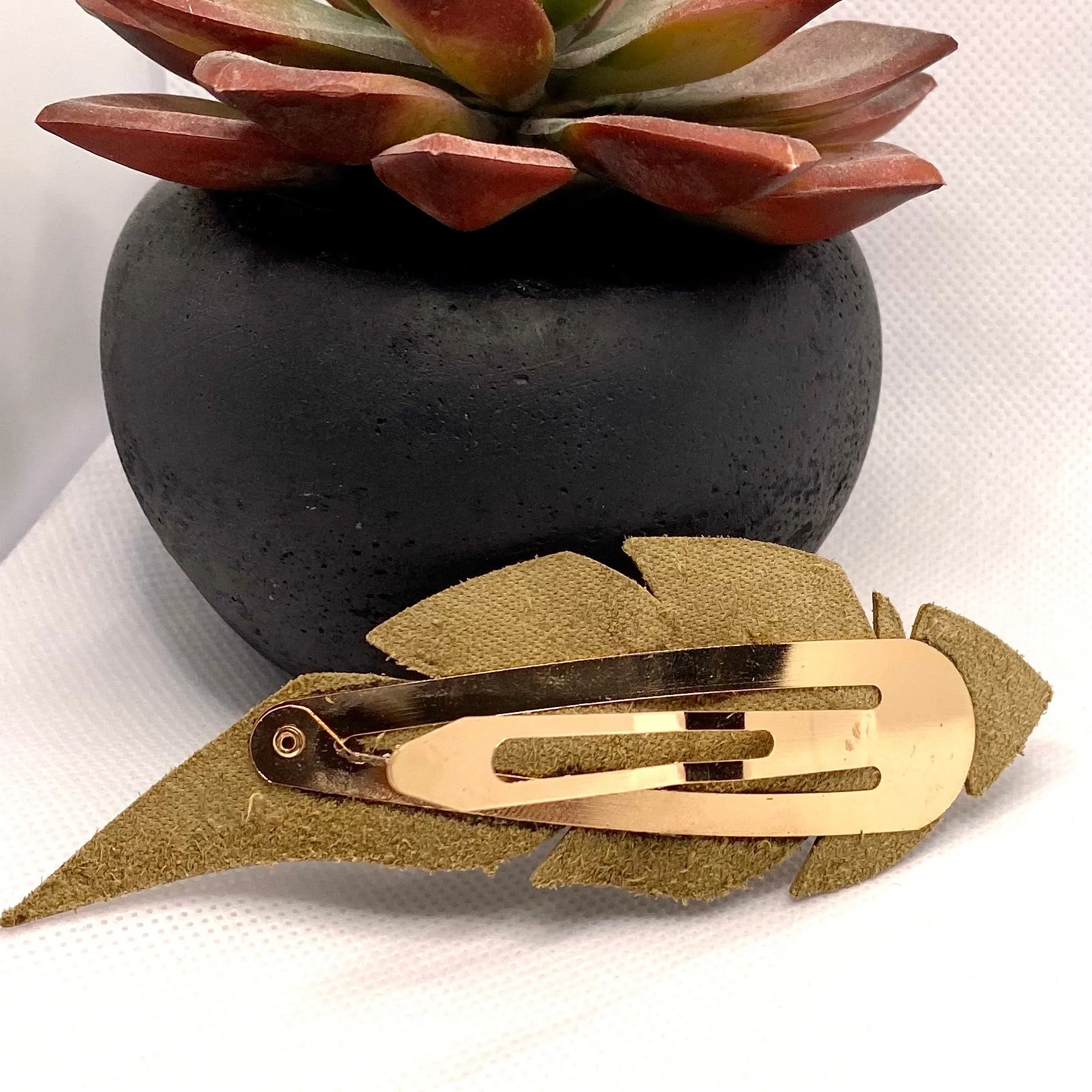 Tan Leather Leaf Hair Clip